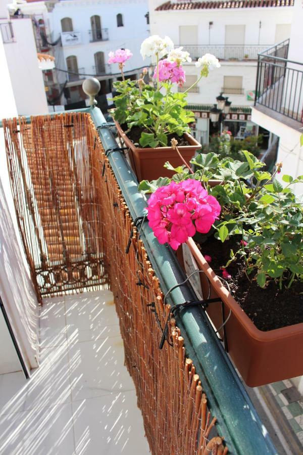 Apartamentos Eduardo Rico Nerja Zewnętrze zdjęcie
